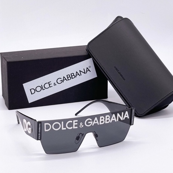 Dolce & GABBANA DG2233 Oversized Sunglasses NWOT main image 5